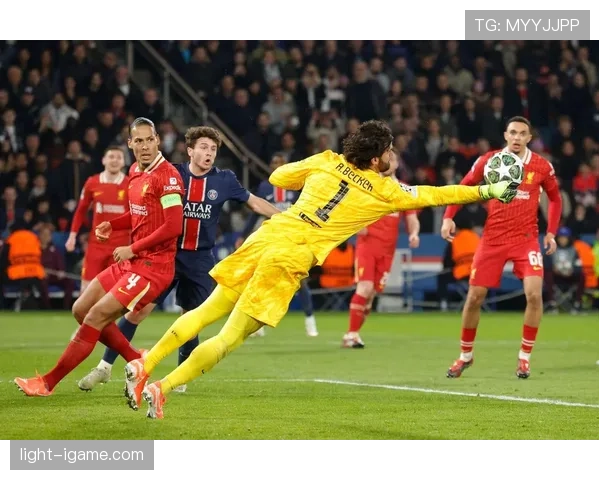 阿利松持续神勇表现，稳坐安菲尔德守护神之位